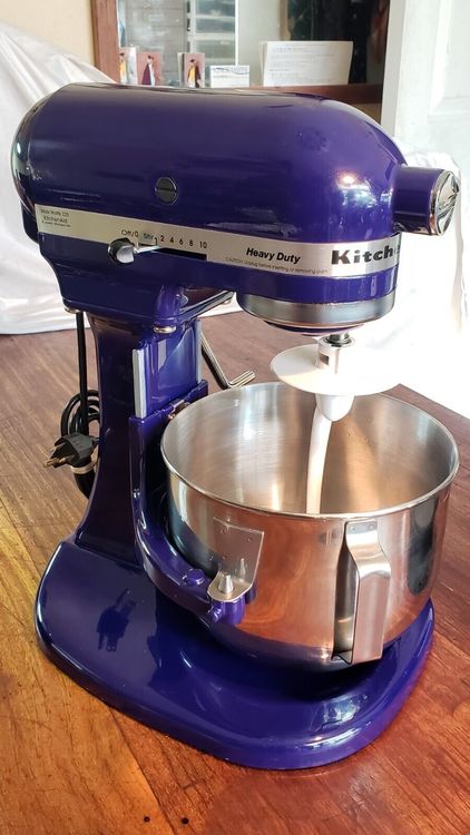 https://img.ricardostatic.ch/images/7cd10d5d-c981-45bf-b7db-7427055b7fb7/t_1000x750/kitchenaid-heavy-duty-lift-bowl-stand-10-gang-mixer