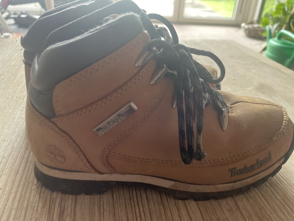 Timberland Scarpe per ragazzi: Timberland Kinder Stiefel, US Size 2, EU 34 – Usato da Steinhausen venduto da MSKZG