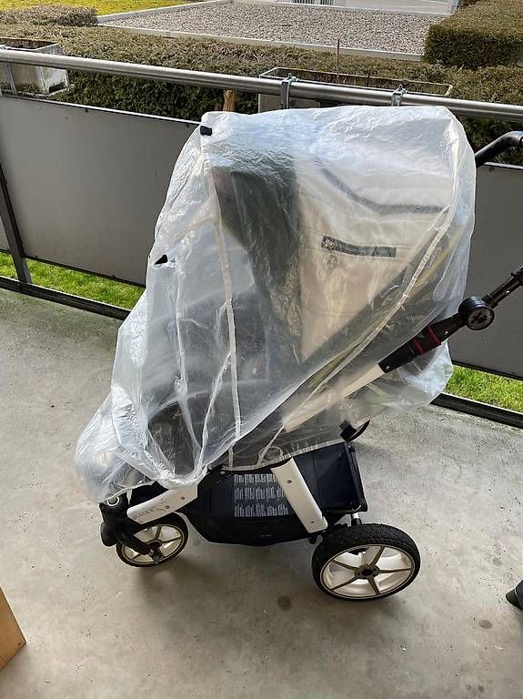 Kinderwagen: Kinderwagen – Gebraucht aus Wallisellen von Monde1 1