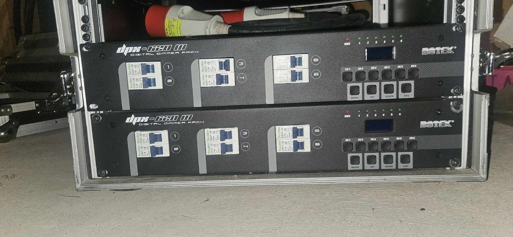 Componenti elettronici: Dimmer, Flithcase, Beleuchtung, Eventtechnik, Harting – Usato da Schwellbrunn venduto da chr_9cpp