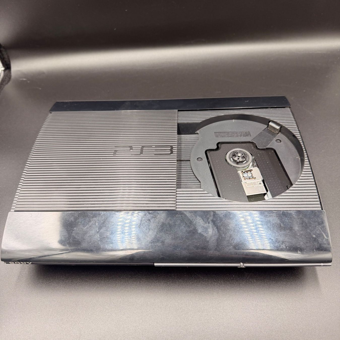Sony Consoles: PlayStation 3 Super Slim 500GB – D'occasion à Düdingen par Nerdworld 7