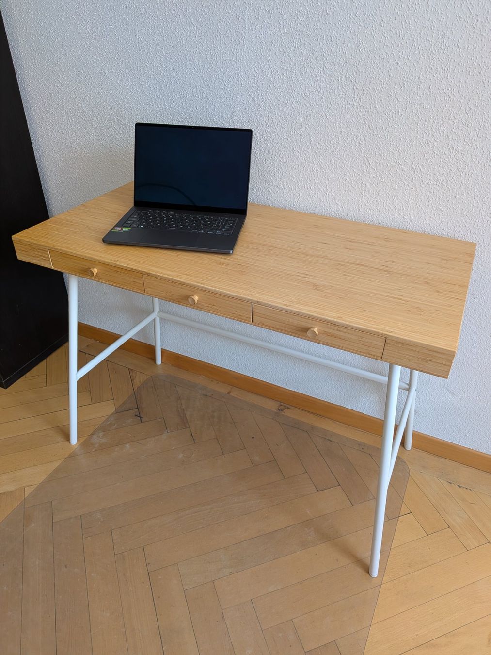 Ikea Schreibtische: IKEA LILLÅSEN Bamboo desk – Gebraucht aus Zürich von eva_jsj9