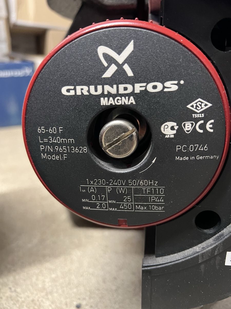Grundfos Riscaldamento: 4x Grundfospumpen – Usato da Oberkulm venduto da Thinkfair84