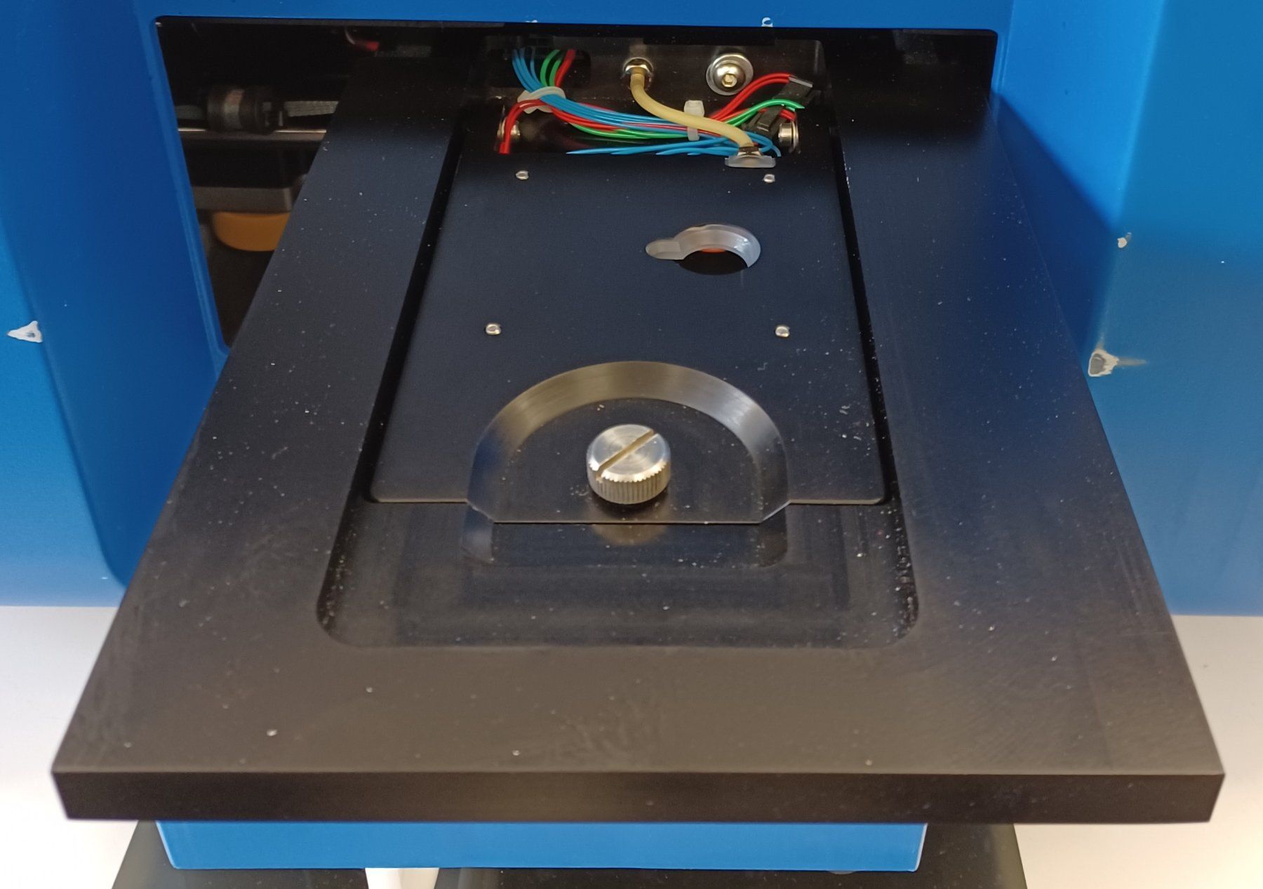 Accessori da laboratorio: Caliper LabChipEZ Reader II Automated Electrophoresis System – Difettoso da Niederdorf venduto da LeptonAG_Labor 6