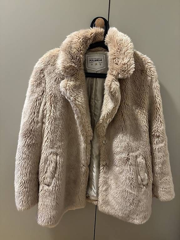 Giacche: Teddyfell Jacke Pull&Bear Größe L beige – Usato da Zürich venduto da natalson
