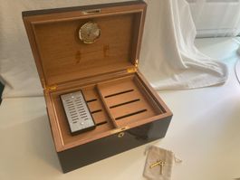 Edler Holz-Humidor mit Hygrometer – Topp-Zustand