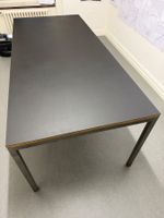 Tisch B90xT200xH75cm mit Linoleum und Stahlgestell