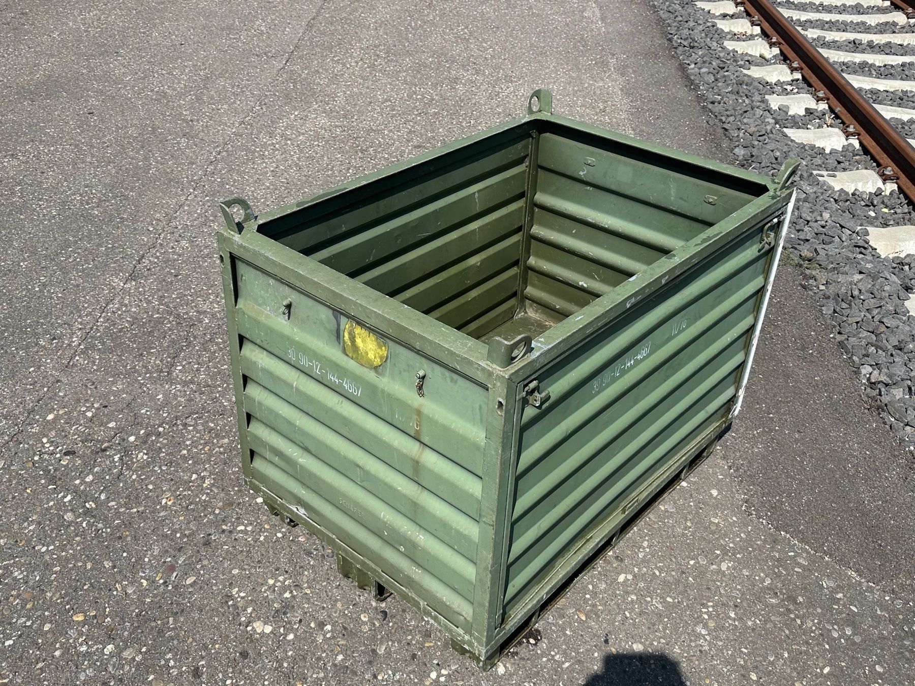 Palettes: Palettenbox Boxpalette, Hochbeet oder Transportbehälter – D'occasion à Laufenburg par Sirluger 3
