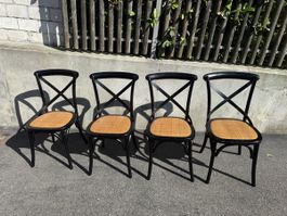 4 Stühle Bistrostühle Kreuzrücken Rattan Sitz schwarz