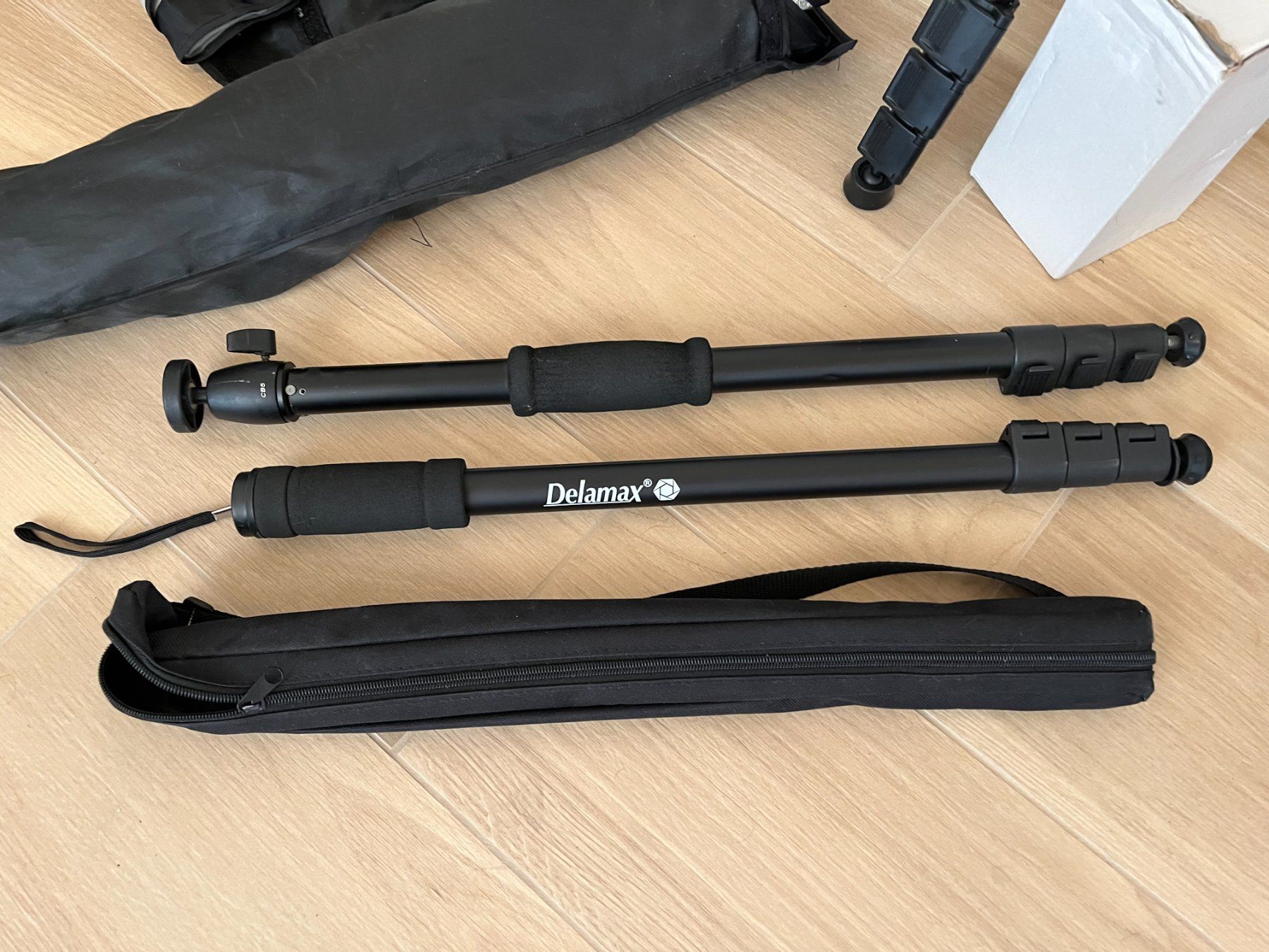 Fotocamera: Videografie Starter Kit (Stative, Softboxen, Reflektor, etc. – Usato da Frauenfeld venduto da Hv 1