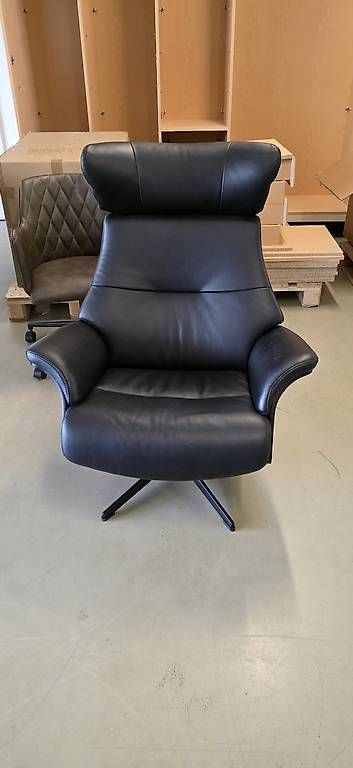 Poltrone: Sessel Leder Ausstellungs Modell, 60% Rabatt – Nuovo e nell'imballaggio originale da Lützelflüh-Goldb venduto da Rampenverkauf_72_ 3