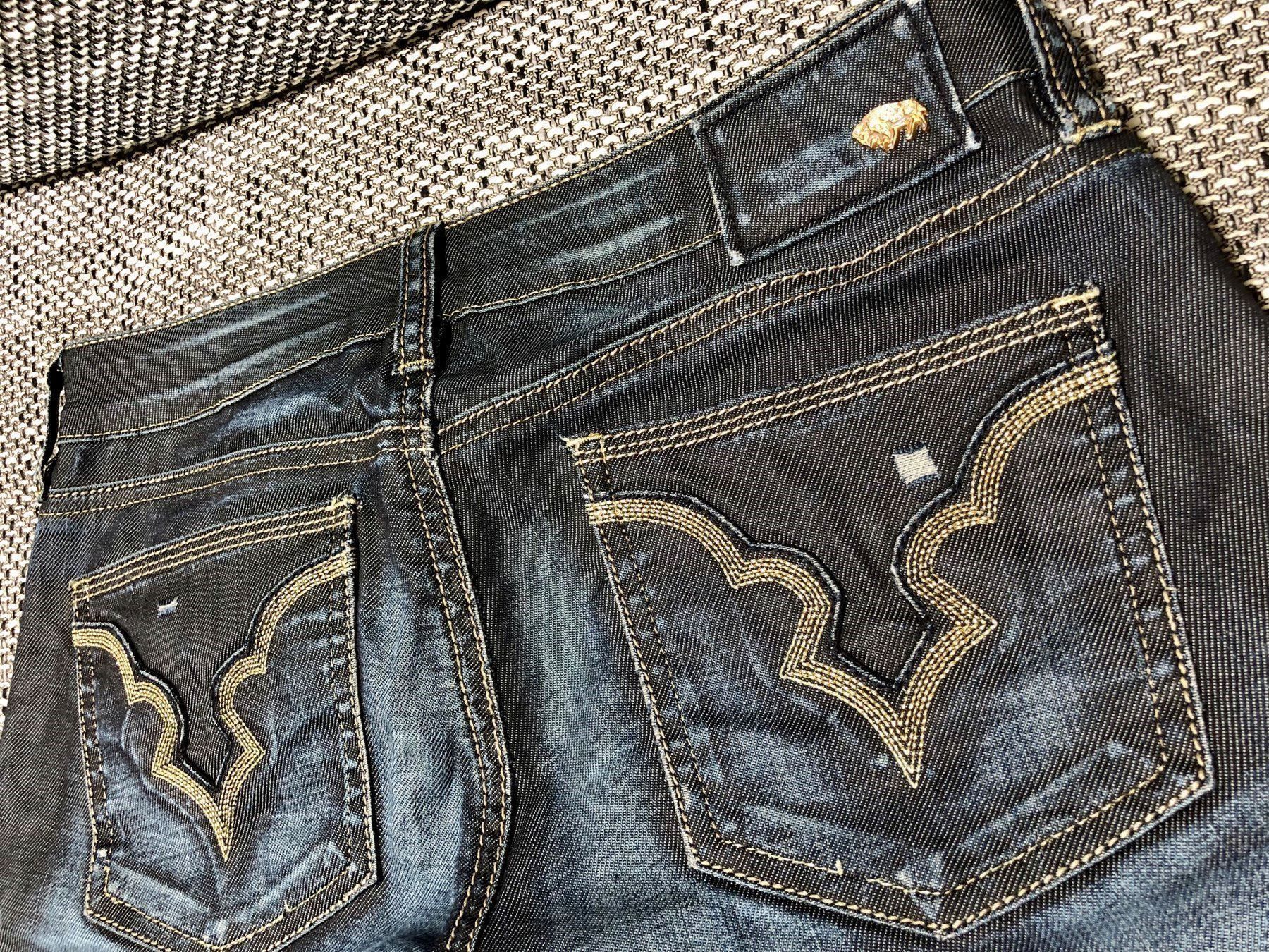 Jeans: spezielle Jeans von Buffalo David Bitton – Gebraucht aus Gommiswald von Aloha.Spirit 2