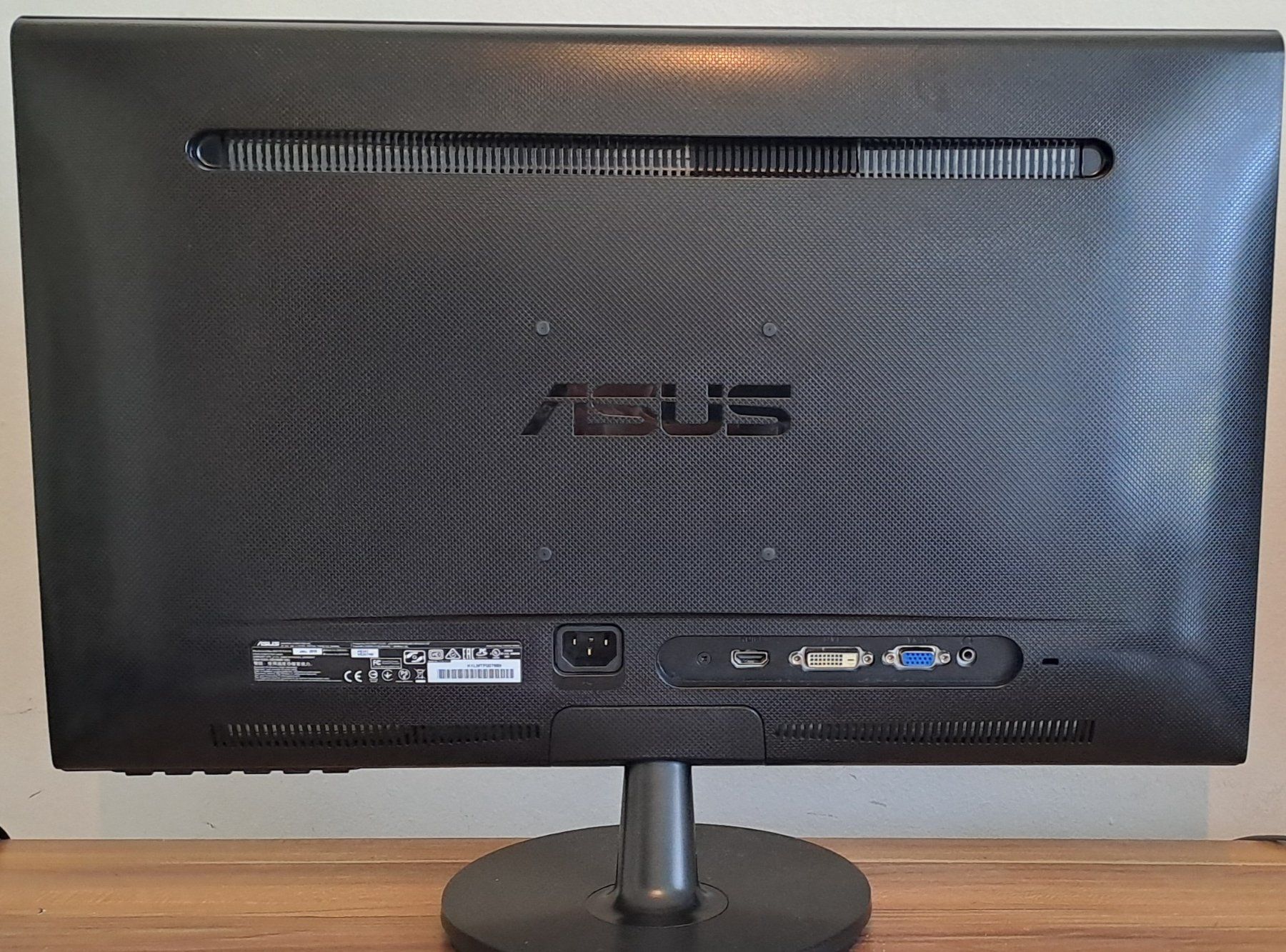 Asus Monitor: ASUS VS247HR (24", 1920 x 1080 Pixels) – Usato da Feuerthalen venduto da kigo87 1