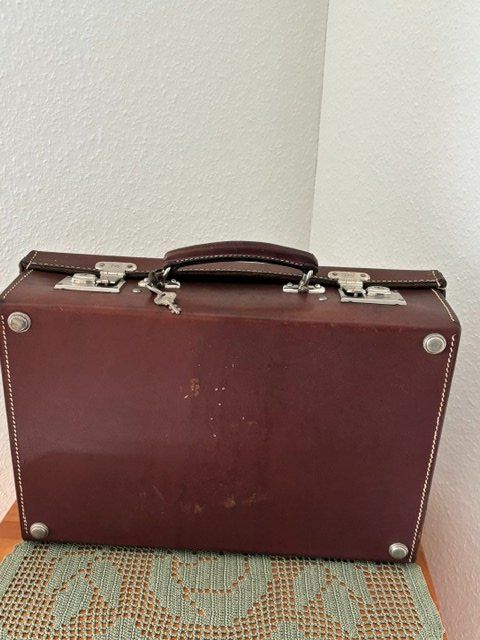 Valigie: Alter Lederkoffer – Usato da Luzern venduto da Al43 3