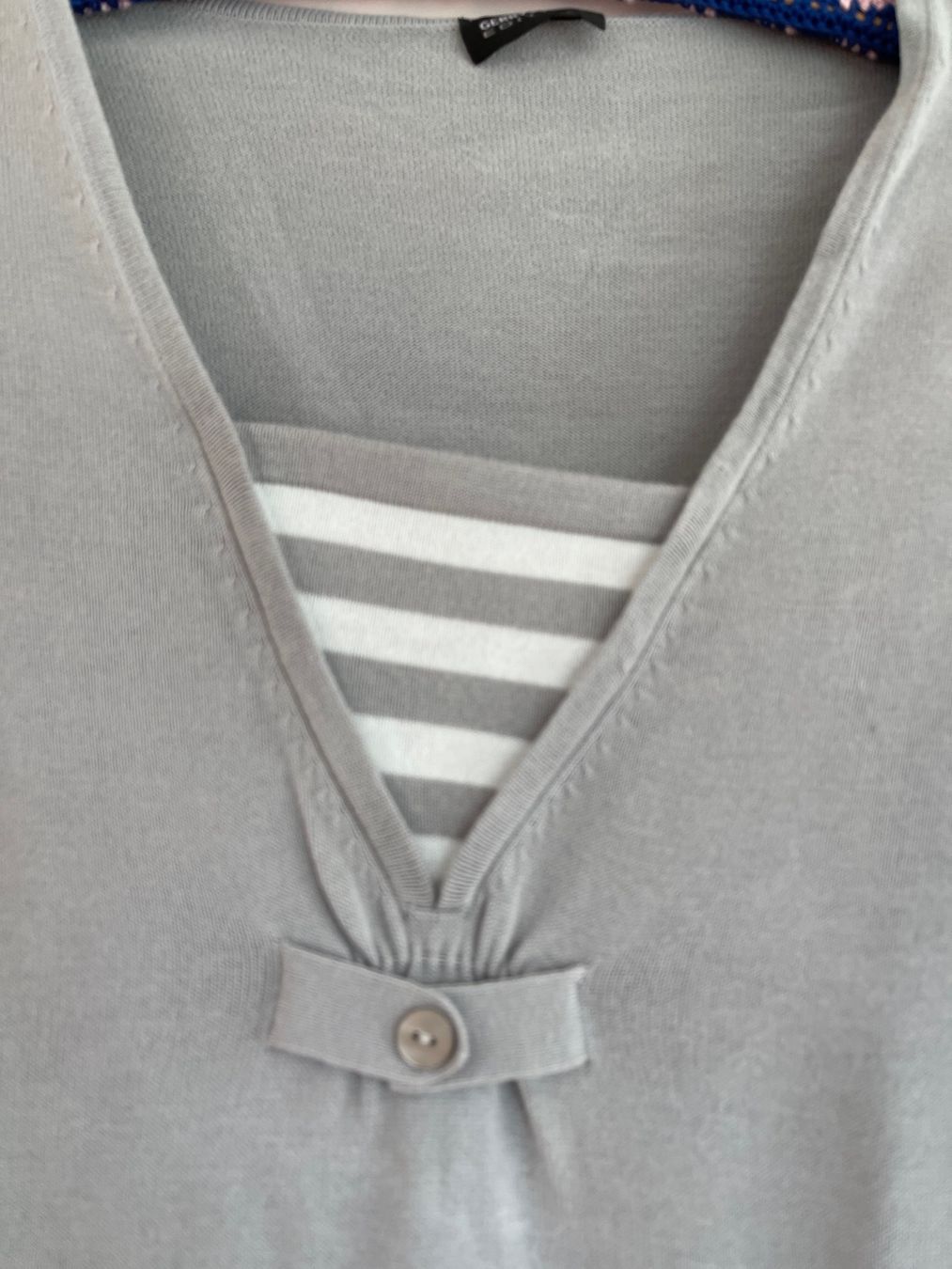 Gerry Weber Maglioni & Felpe: Gerry Weber Langarmshirt/ Pullover Gr. M grau-weiss – Usato da Winterthur venduto da 1956ingi 1