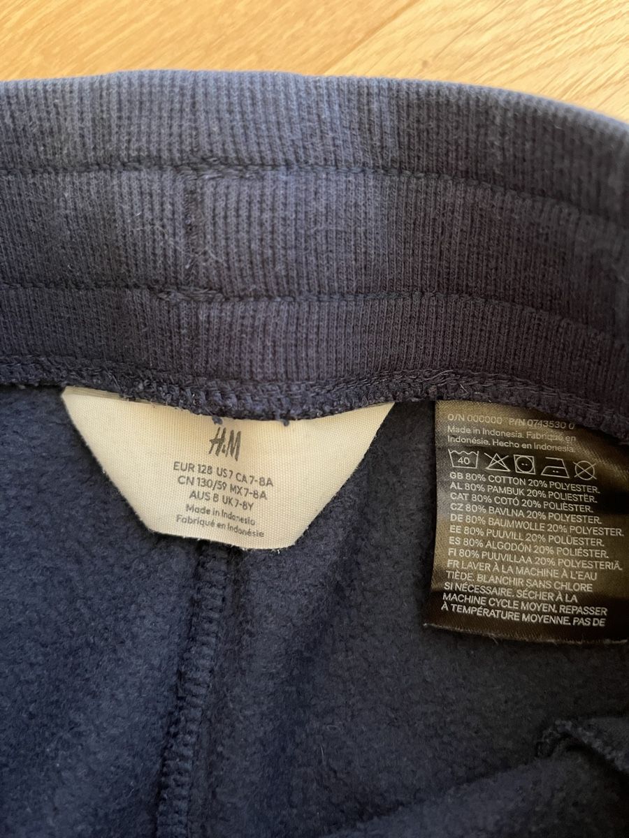 Pantaloni: H&M Kids' Navy Joggers - Size 128 – Usato da Planken venduto da R4gskL7 1
