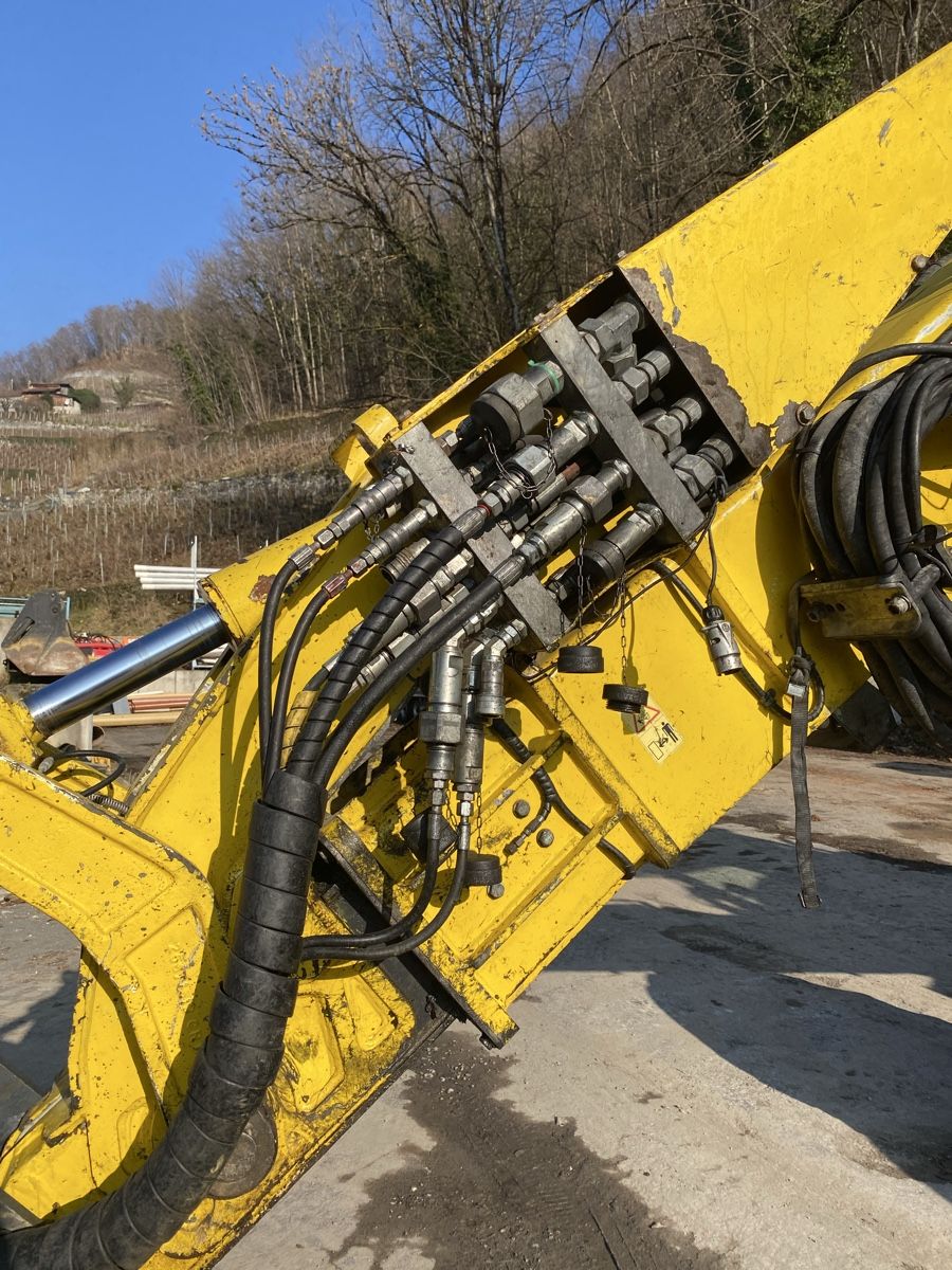 Menzi Muck Escavatori: Menzi Muck M525, Bagger – Usato da Villeneuve VD venduto da Tiennot 4