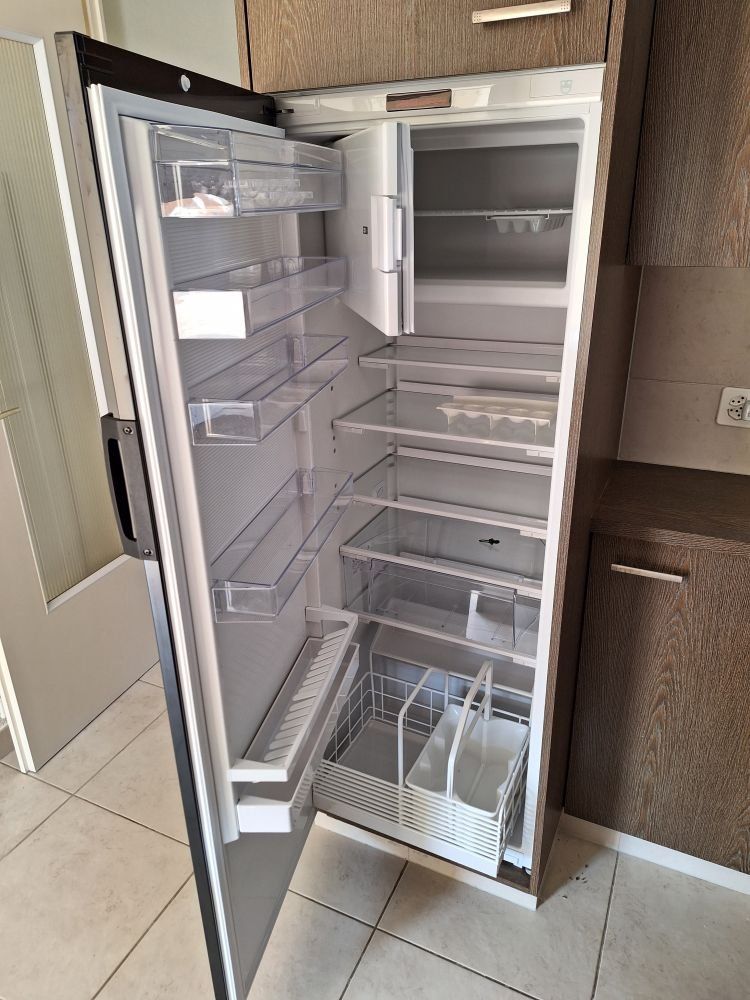 V-Zug Cucine complete: Komplette Küche ab Fr. 1.- – Usato da Horgen venduto da Kravatte 3