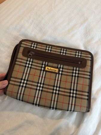 Burberrys Pochette Vintage Tendance - Chic et pratique!