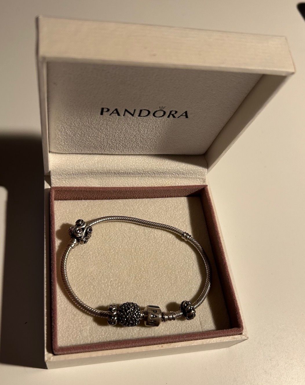 Pandora Bracciali & Braccialetti: PANDORA Armband in Originalverpackung – Nuovo (secondo la descrizione) da Steinmaur venduto da Hummer77 4