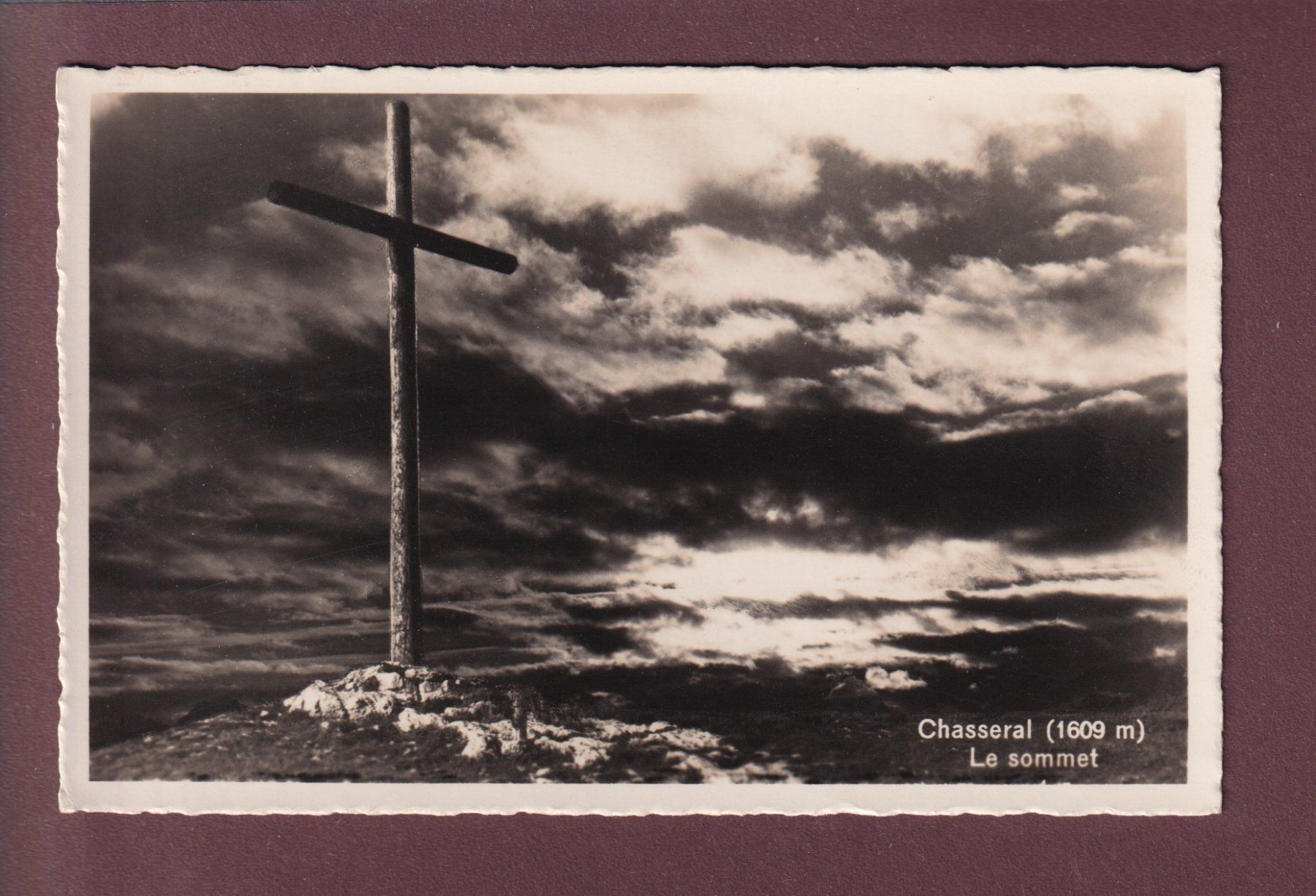 Cartoline postali: CHASSERAL - Le Sommet – Usato da Pully venduto da nicecards
