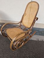 Schaukelstuhl Thonet Stil, Holz & Rattan, Top Zustand!