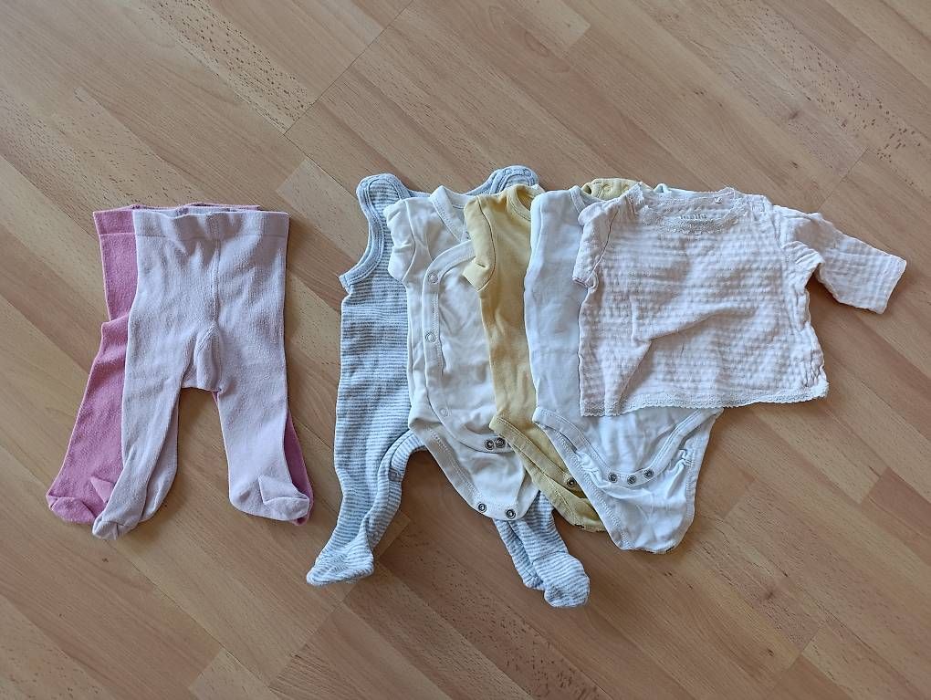 Lotti & Set di vestiti: Babykleider Gr. 50/56 – Usato da Berg TG venduto da Gisela86