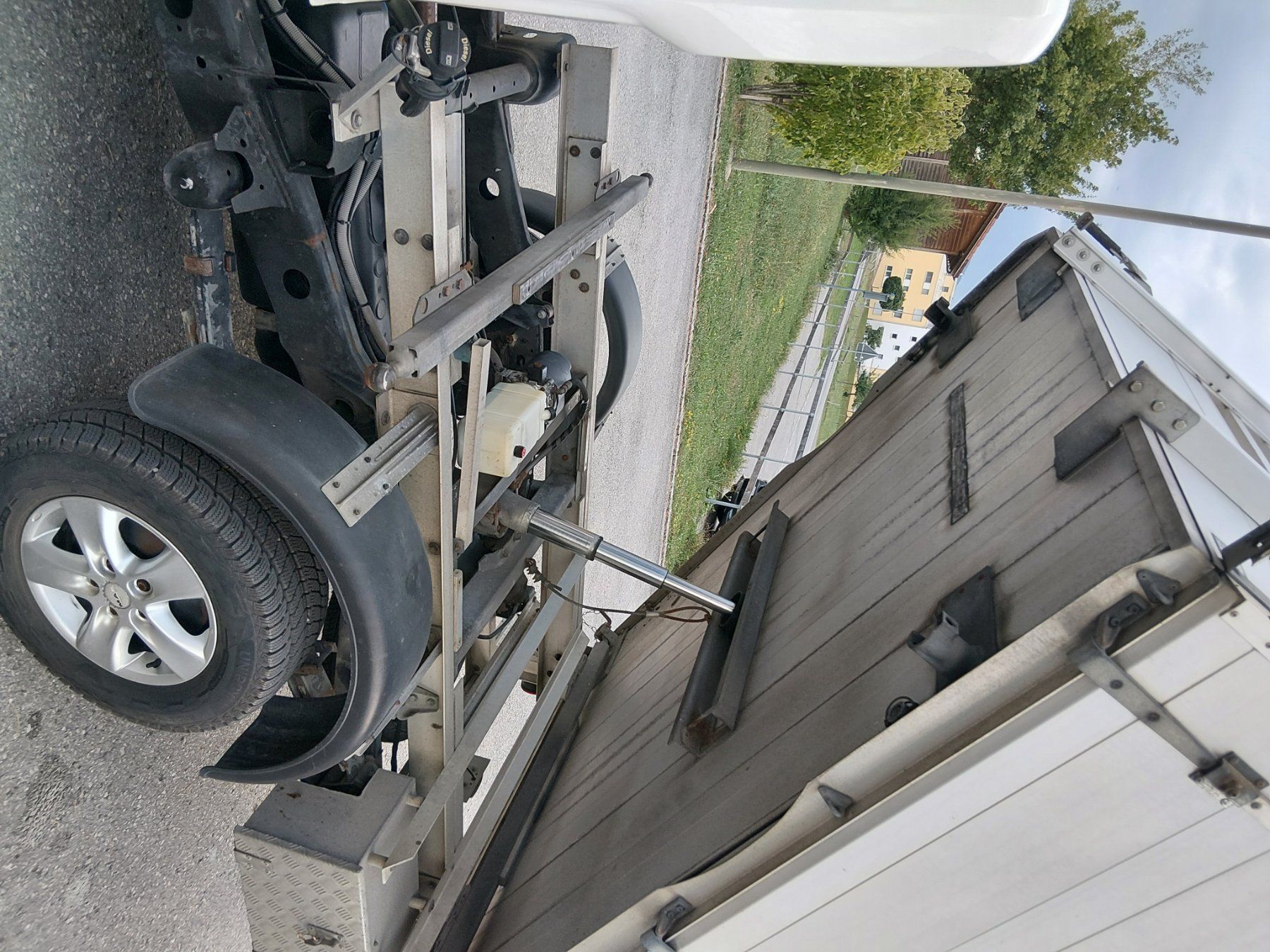 VW Nutzfahrzeuge: VW Amarok 4M mit ALU - Kippbrücke – Gebraucht aus Marbach SG von ScannerOne 4
