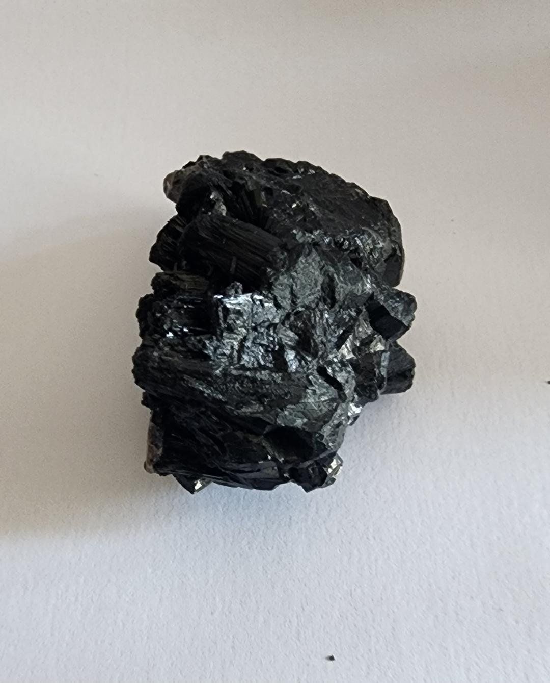 Minerali & Pietre curative: wunderschöner schwarzer Turmalin aus Peru! – Nuovo (secondo la descrizione) da Lima- Peru venduto da Alpaka-Haus 1
