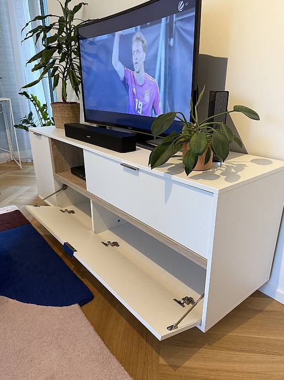 Meubles TV: TV-Kommode / Sideboard – D'occasion à Zürich par nic_c8k6 2
