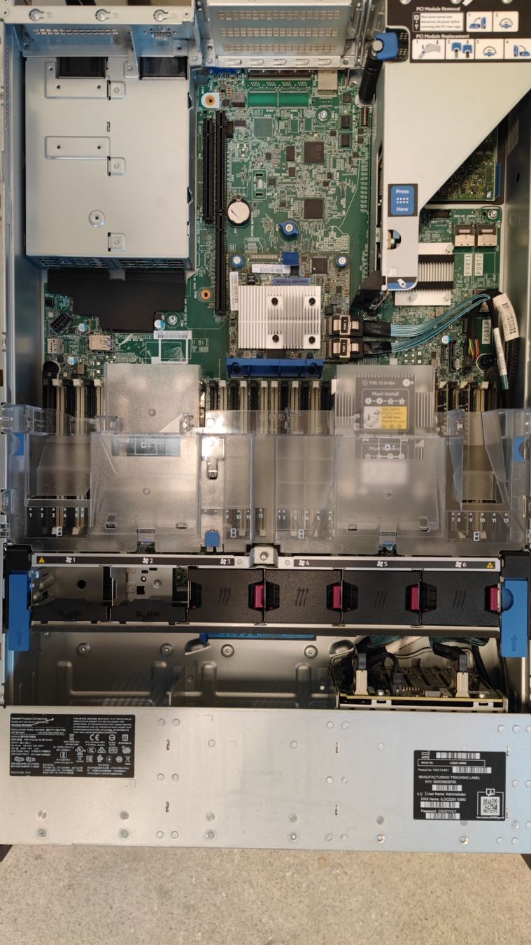 Server: HPE DL380 G10 Server – Usato da Zürich venduto da initfour 2