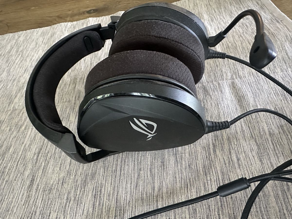 Asus Cuffie: Headset ROG (hardly used) – Usato da Grand Lancy venduto da rac_6wqz 1