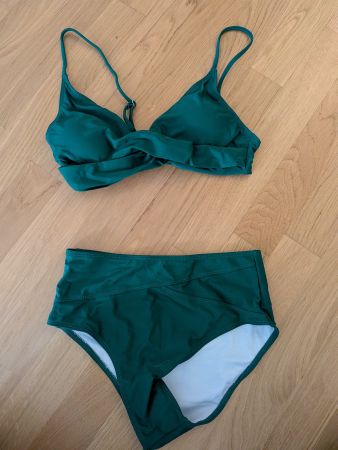 Bikini dunkelgrün Grösse S neu mit Etikett