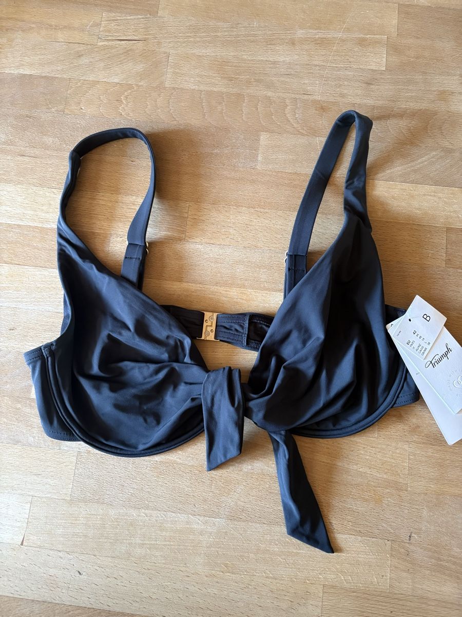 Triumph Maillots de bain & Bikinis: Bikini Oberteil von Triumph – Neuf avec emballage d'origine à Milken par Miwa12