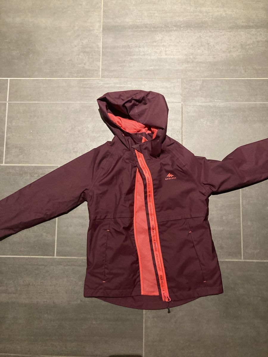 Decathlon Jacken & Mäntel: jacke 123-130 – Gebraucht aus Bauma von ladygaby