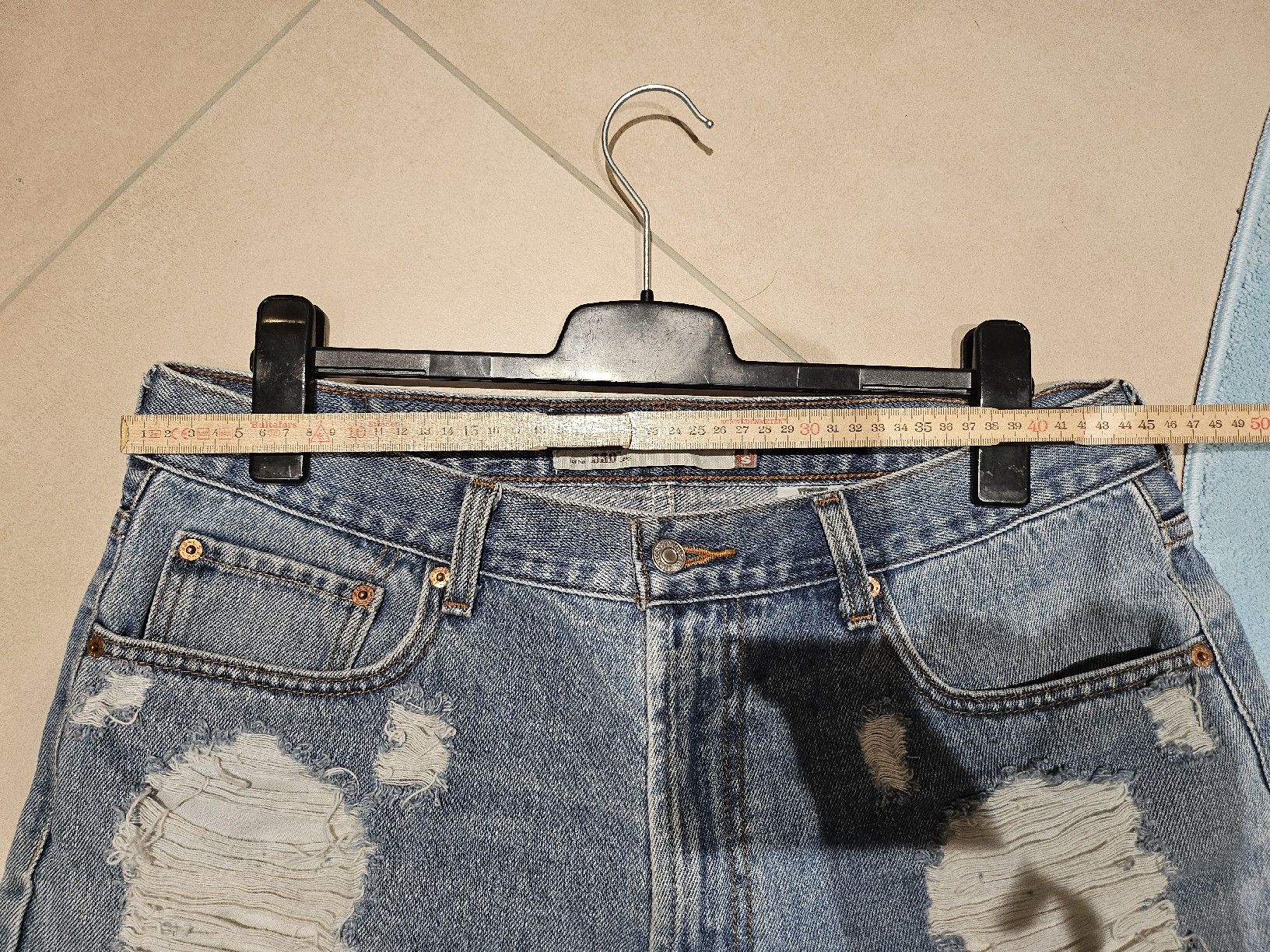 Levi's Jeans: Levis Shorts Hotpants gr. W36  – Usato da Allschwil venduto da na.wi.90 3