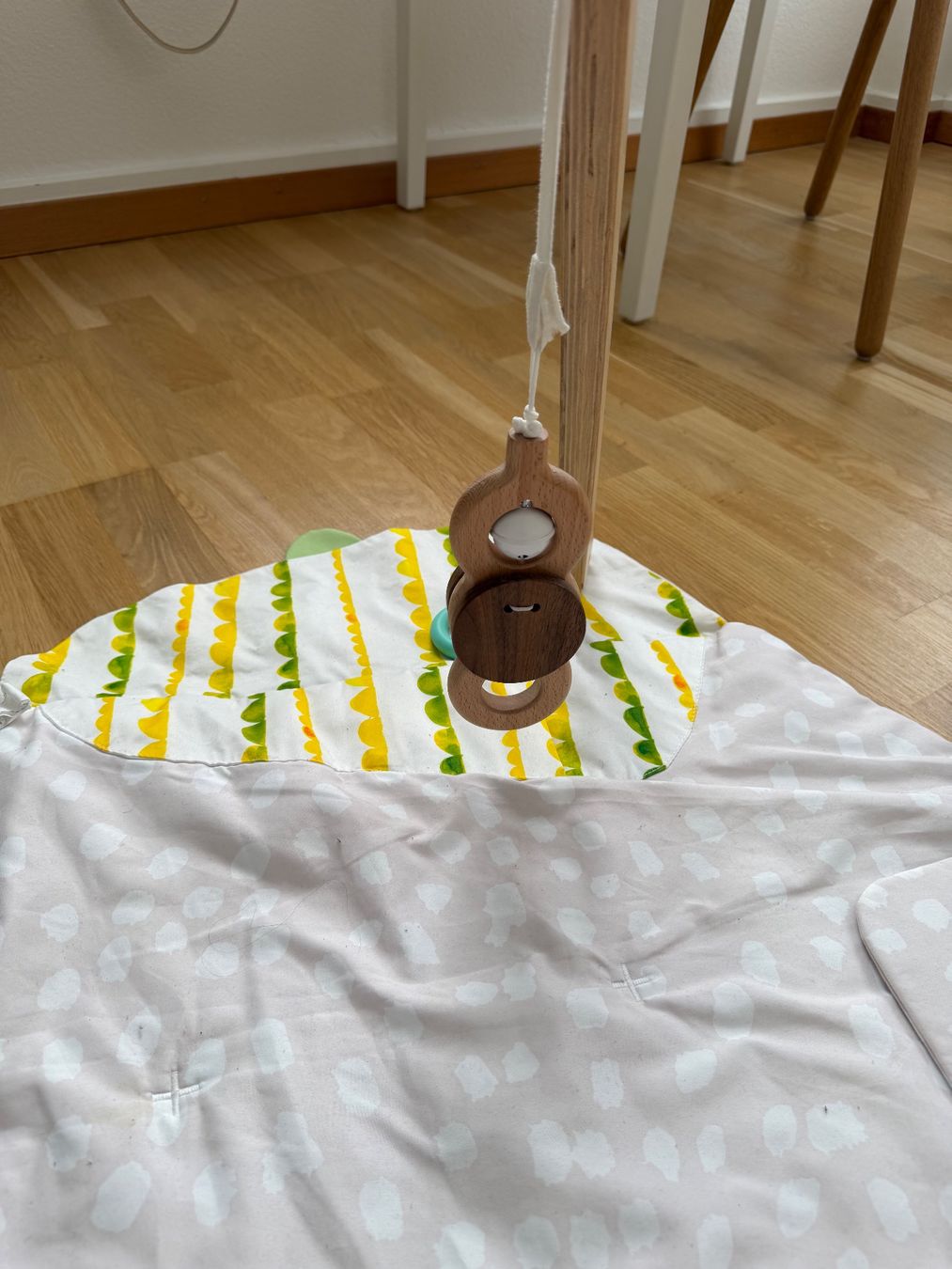 Tappeto da gioco: LOVEVERY Spielbogen (Montessori) – Usato da Zürich venduto da Bergsonne04 3