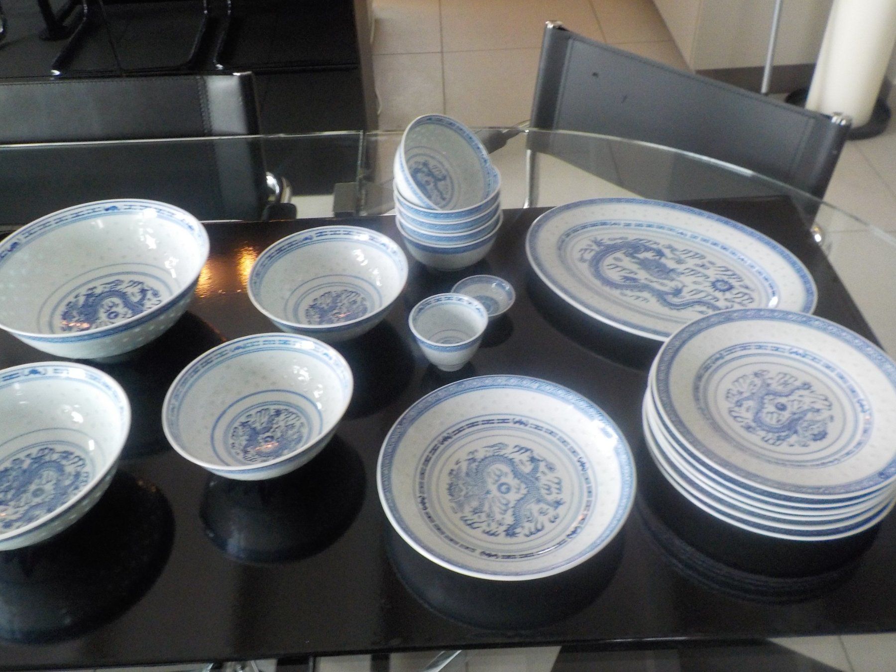 Set di piatti: Chinesisches Service – Nuovo (secondo la descrizione) da Muri b. Bern venduto da Ricardodecor