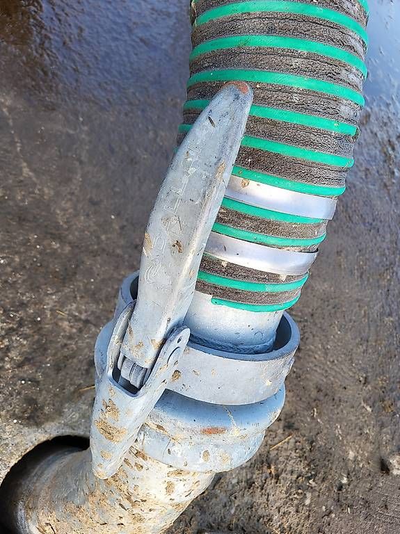 Macchine per la distribuzione dei liquami: Güllenschlauch 4m – Usato da Giswil venduto da Hans83 1