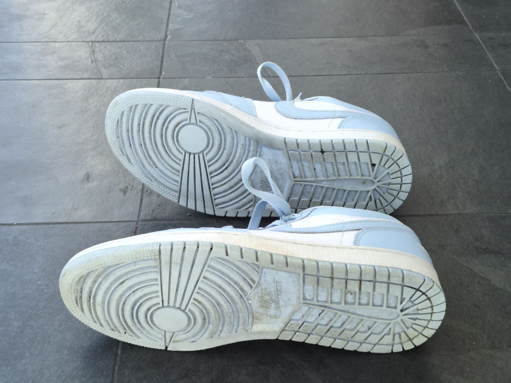 Nike Scarpe da donna: Nike Air Jordan hellblau/weiss  DC0774-141 – Usato da Arbon venduto da ruebekarl 4
