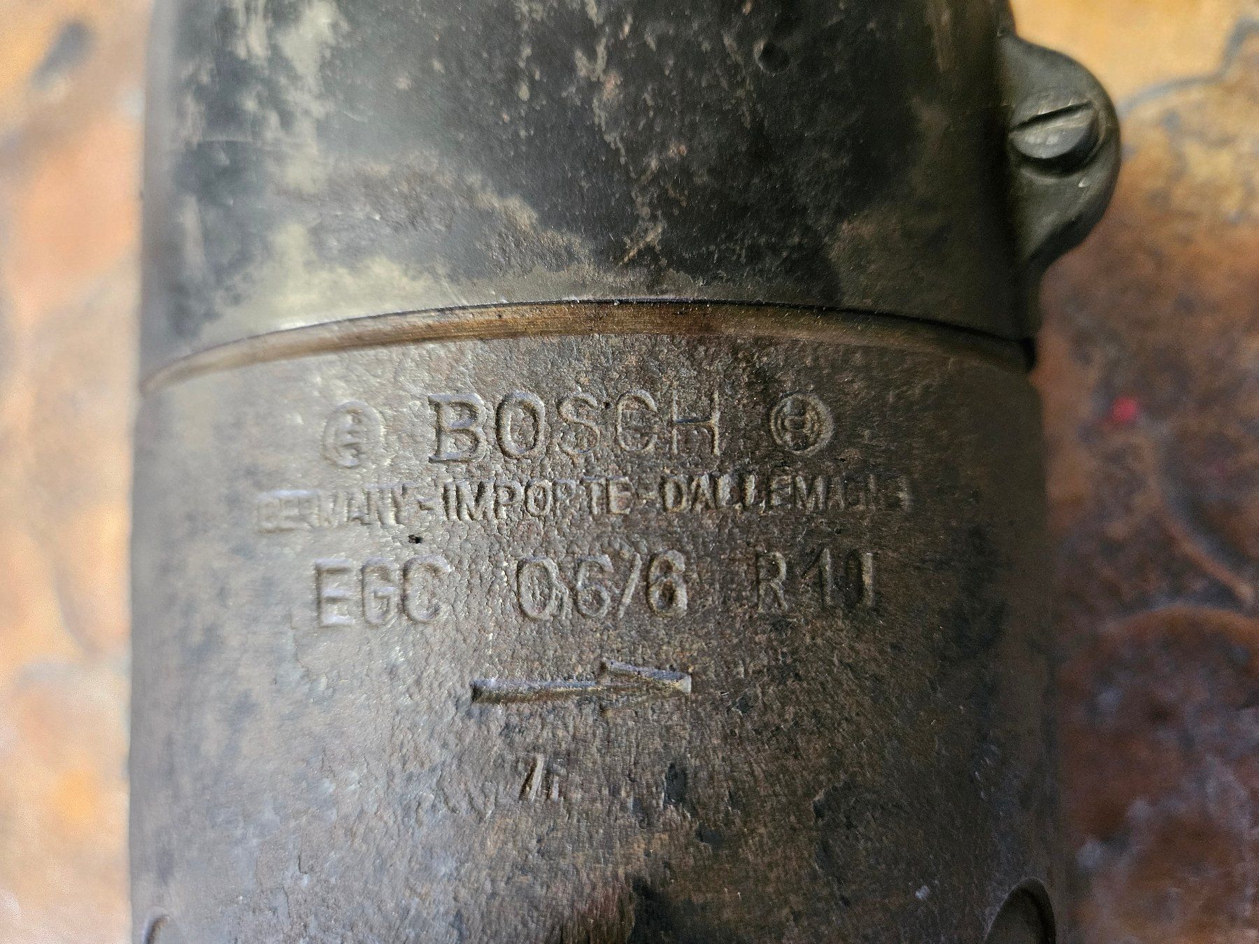 Bosch Tutti pezzi di ricambio auto: Bosch Oldtimer Anlasser EGC 06/8 R11 6V – Usato da Grindelwald venduto da Mettenberg 1