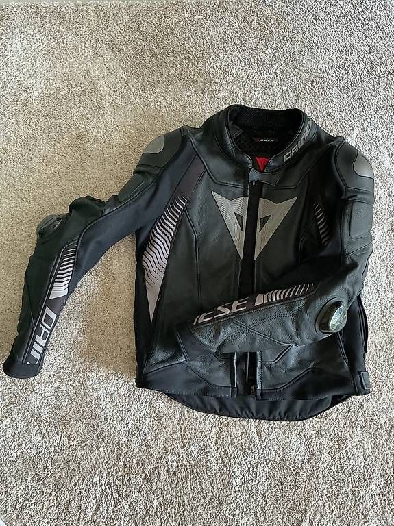 Vestes: Dainese veste Super speed 4 taille 50 – D'occasion à Vandoeuvres par Alex_b92 2