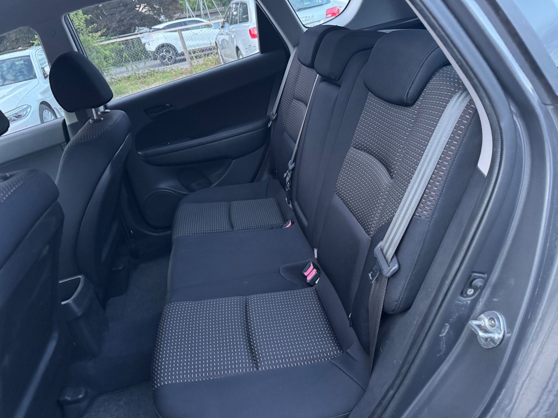 Hyundai Autos: HYUNDAI i30 1.6 CW – Gebraucht aus St. Gallen von AutoSG 6