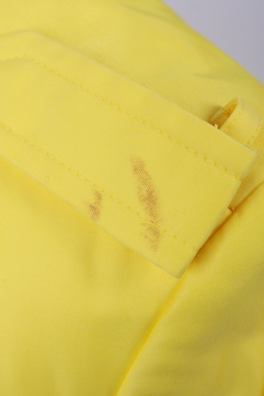 Calvin Klein Mäntel: CALVIN KLEIN Trenchcoat gelb, Gr. L – Gebraucht aus Zollikofen von Restwert_Zollikofen 7