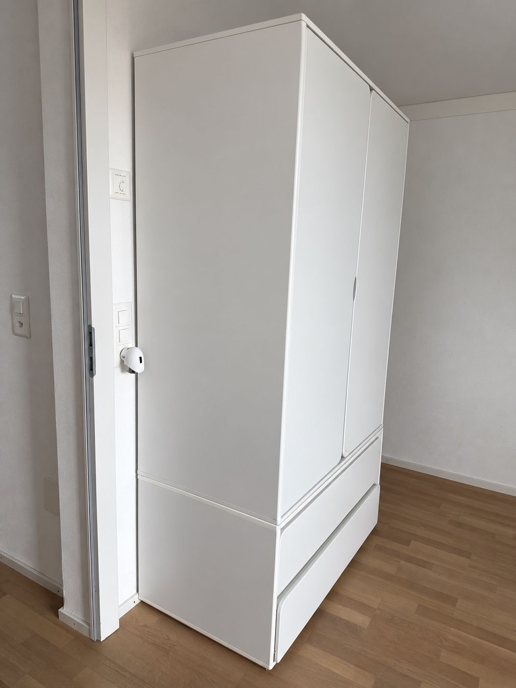 Flexa Armoires: FLEXA Kleiderschrank – D'occasion à Heiligkreuz (Mels) par cla_k55g 2