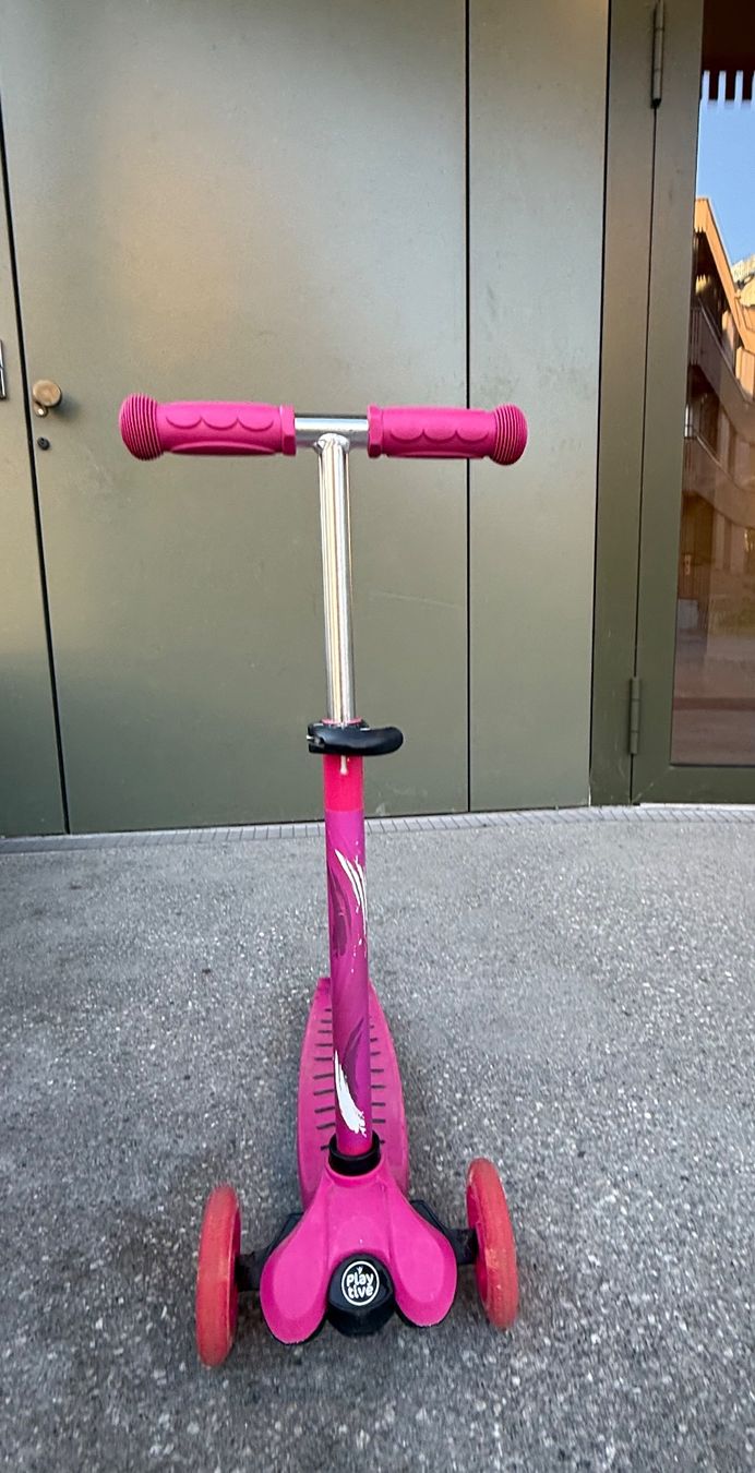 Kickboard: Pink 3-Wheel Scooter – Usato da Birmensdorf ZH venduto da gut_7fjr 1