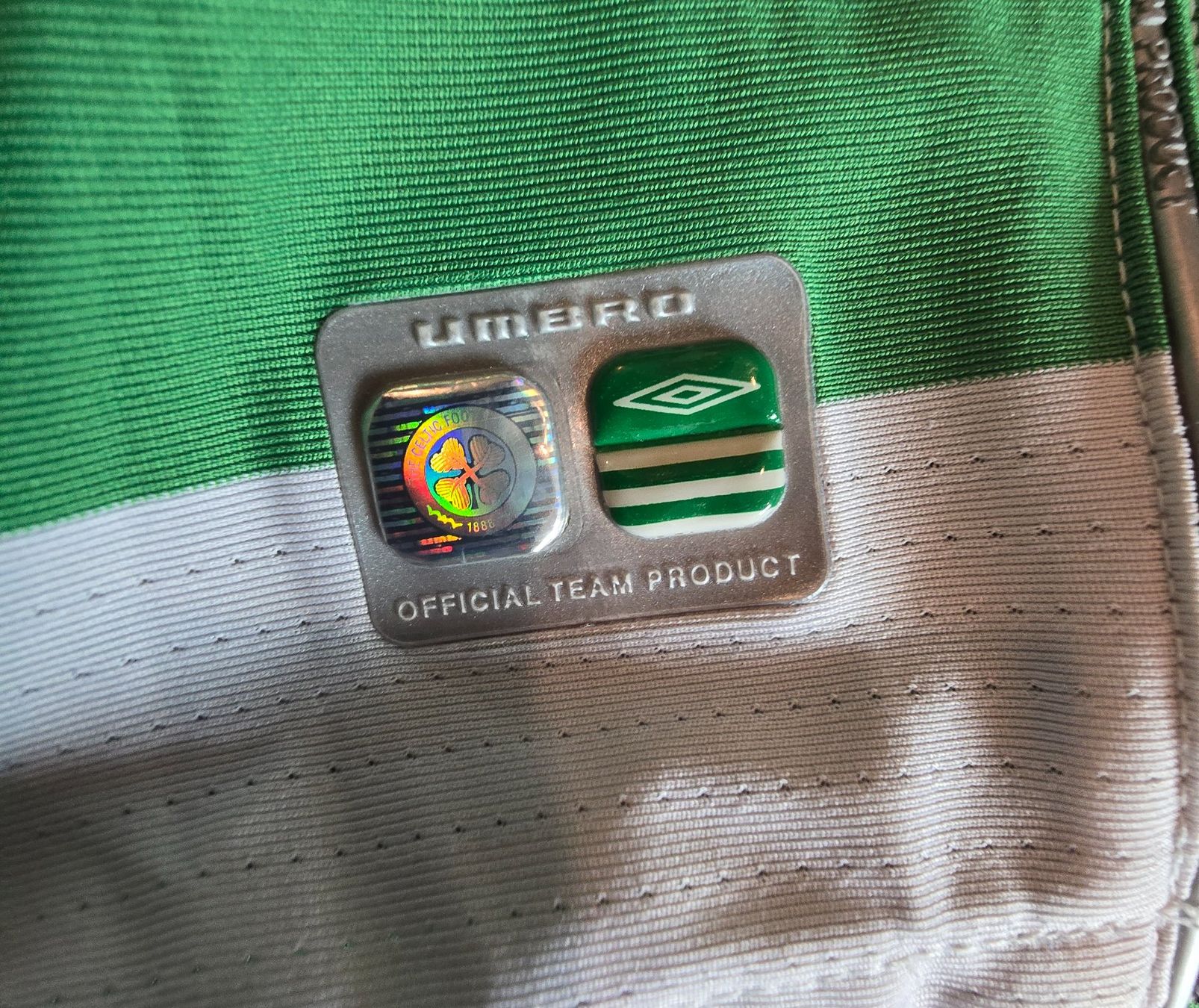Umbro Canottiere & Pantaloni: Celtic Glasgow | 2004/05 – Usato da Zollbrück venduto da MiKron 5