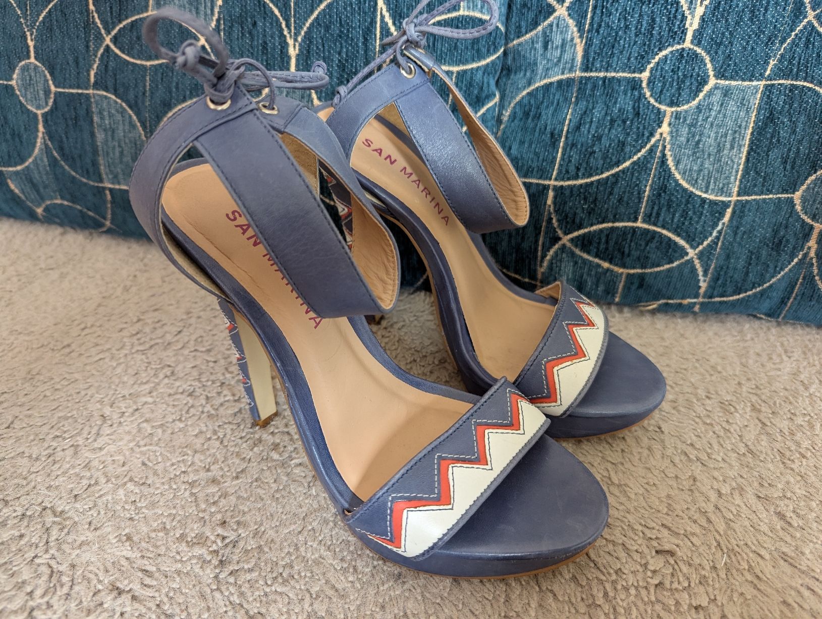 Damenschuhe: escarpins san marina 37 – Gebraucht aus Montreux von dem_gyt9