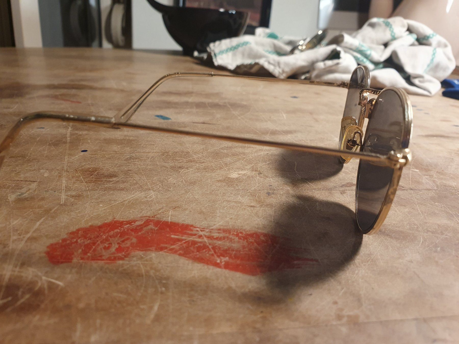 H&M Occhiali & Lenti: Sonnenbrille mit Goldrahmen – Usato da Zürich venduto da loosebone 2