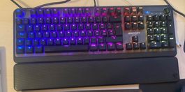 ROCCAT Pyro Tastatur mit Handballenauflage und RGB